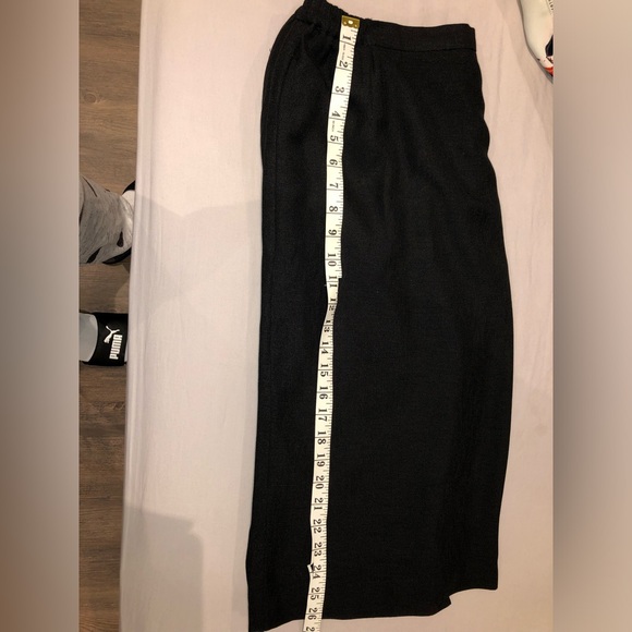 Black Skirt and Blouse Set (Blouse is embroidered). See photos for measurements - Picture 13 of 16